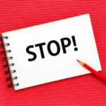 「妨げる」の英語表現一覧!interrupt、prevent、disturb、keepの使い分けも徹底解説します