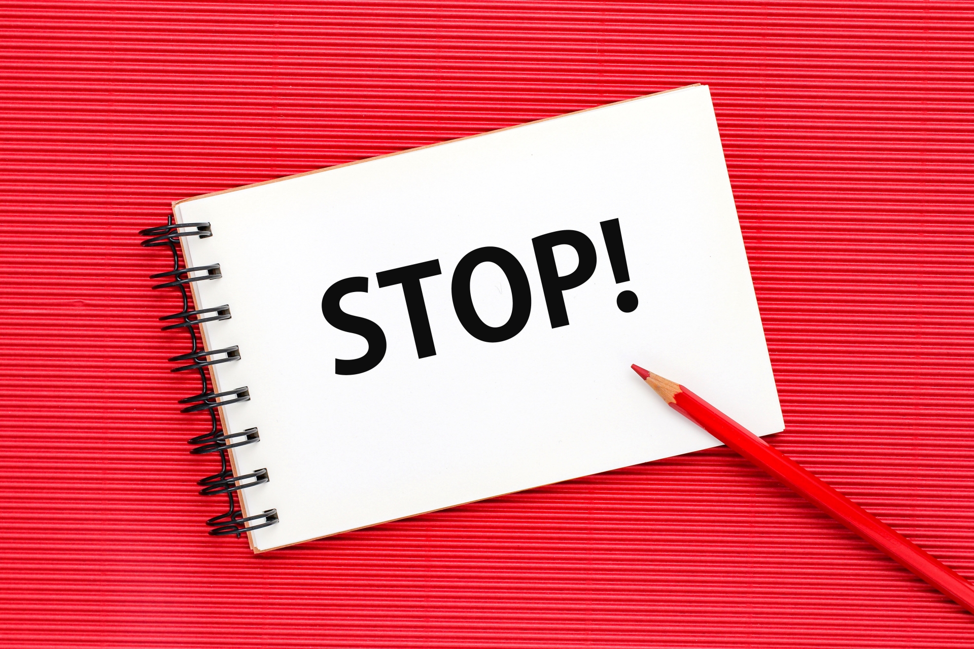 「妨げる」の英語表現一覧!interrupt、prevent、disturb、keepの使い分けも徹底解説します