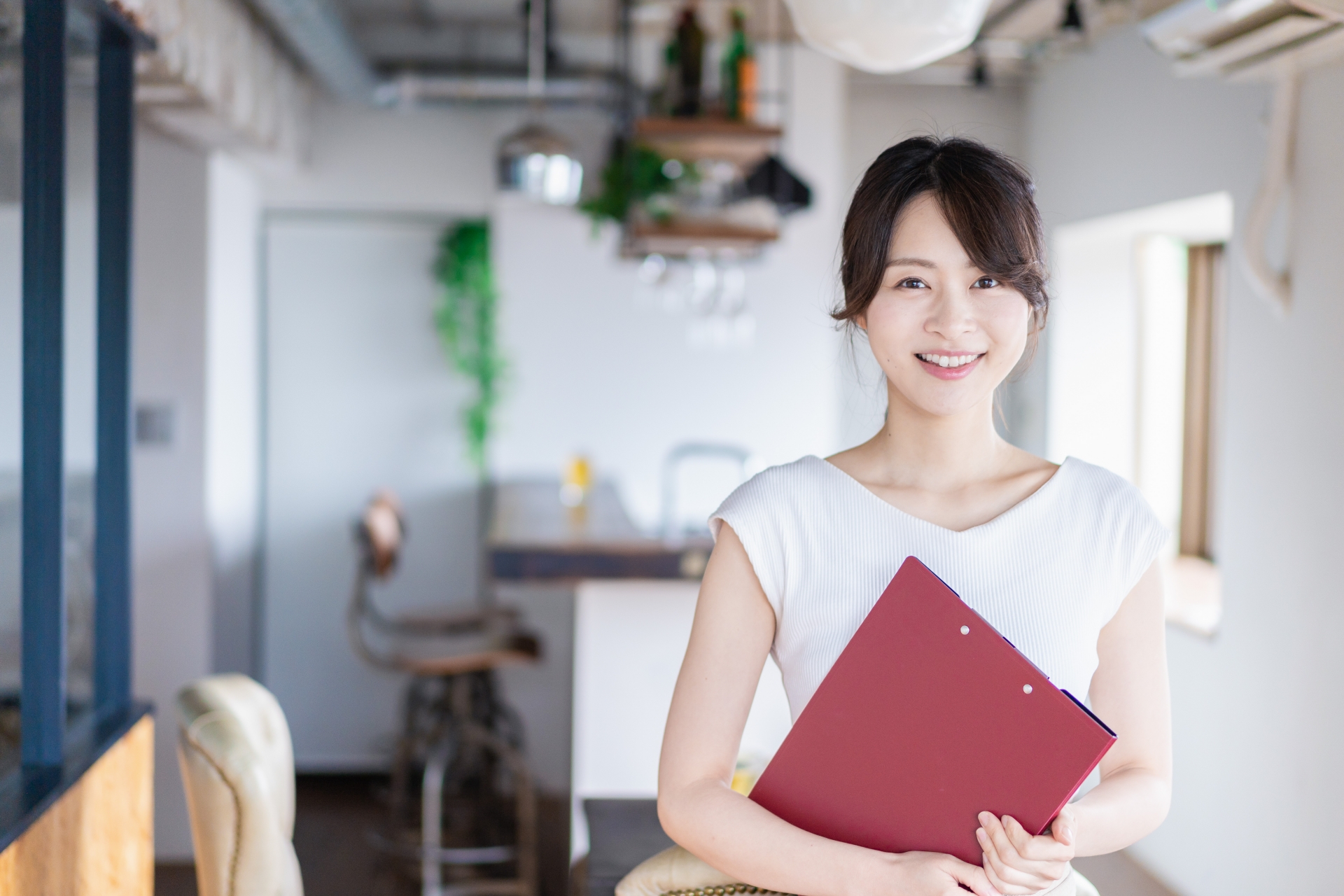 「サービス」は英語でなんて言う?無料サービスの場合は?複数形や略語、言い換え表現も解説